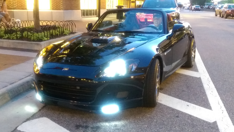 Illustration for article titled Hey, sweet S2K, mind if I take some pictures?
